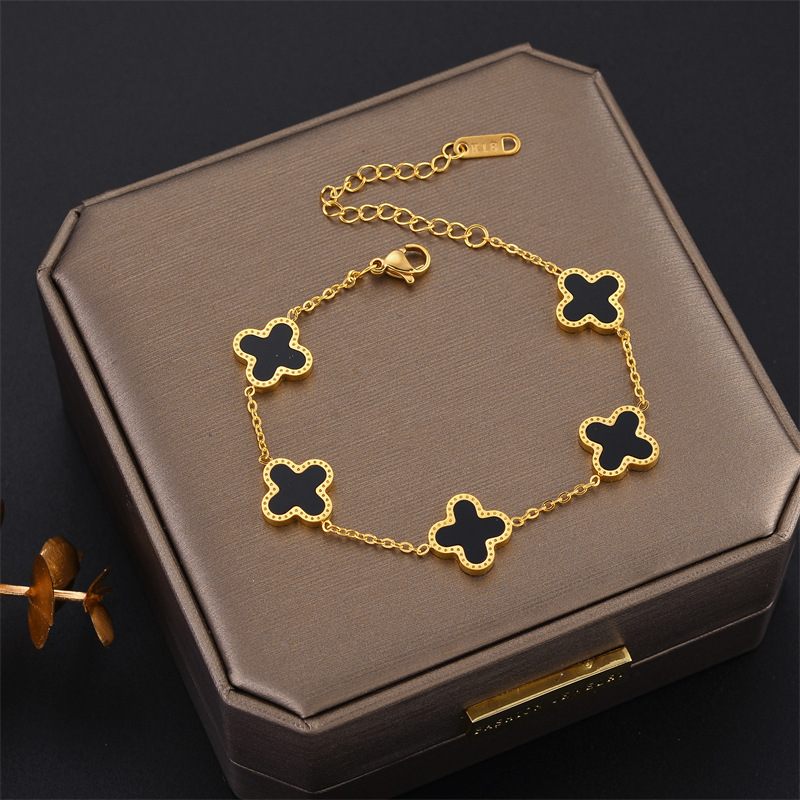 Brazalete Flores Negras