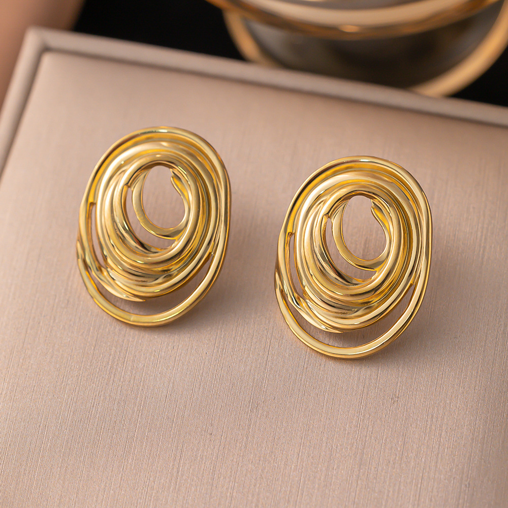 Aretes de Botón en Espiral Doredo