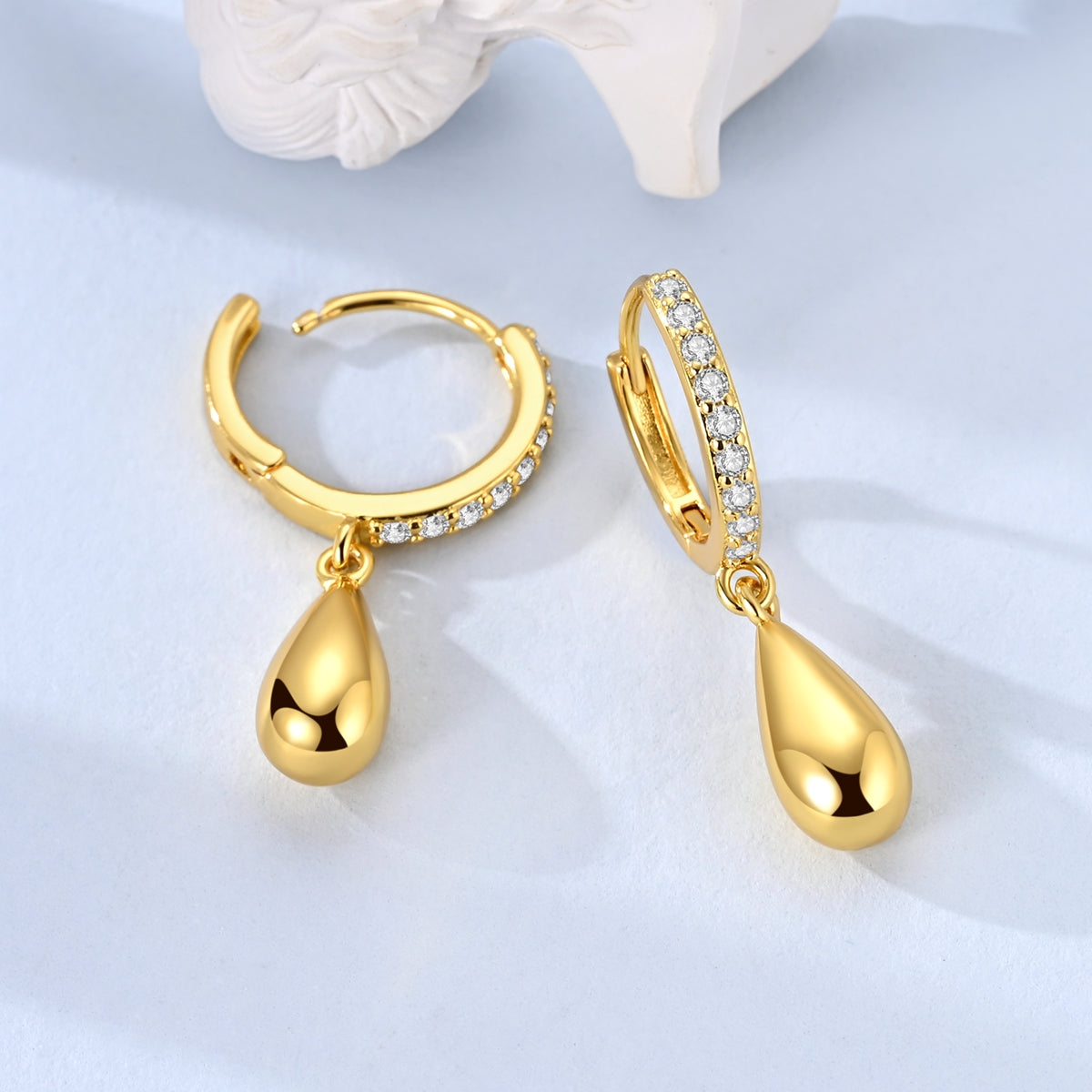 Aretes Gota Dorada & Diamantes