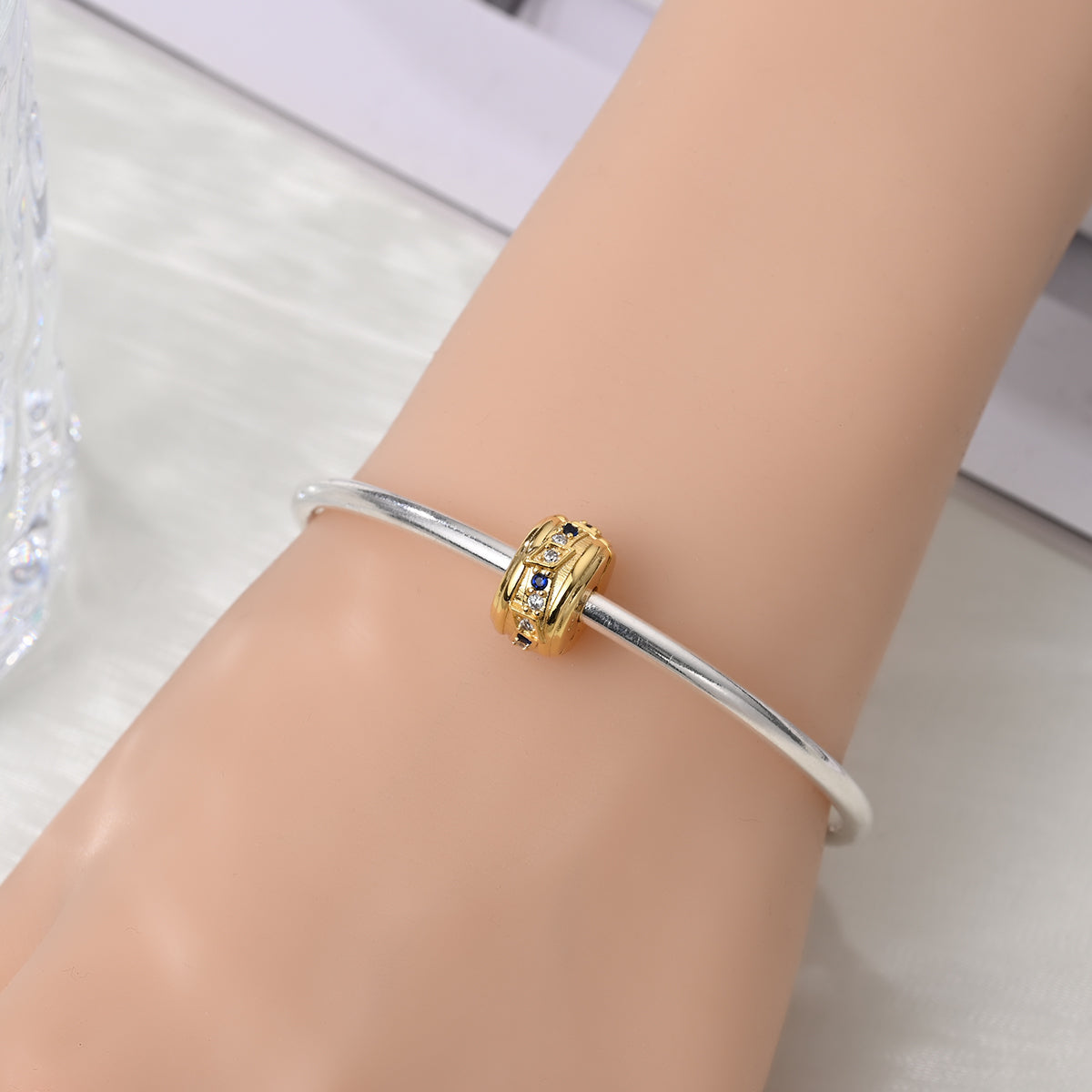 Clip Dorado Con Brillos