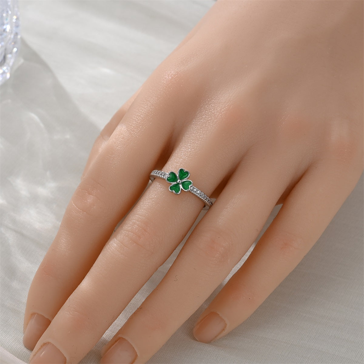 Anillo Trébol