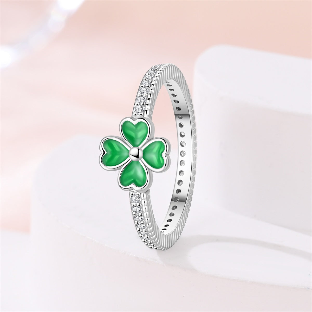 Anillo Trébol