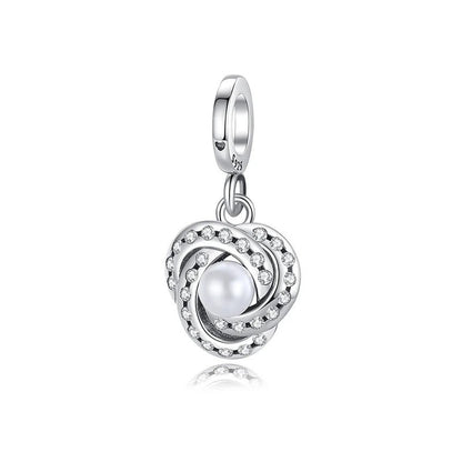 Encanto de Perla con Espiral de Cristales